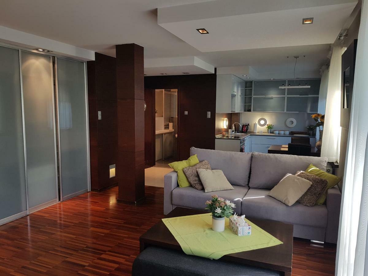 Pod Jasna Gora - Apartament 3 Częstochowa Kültér fotó