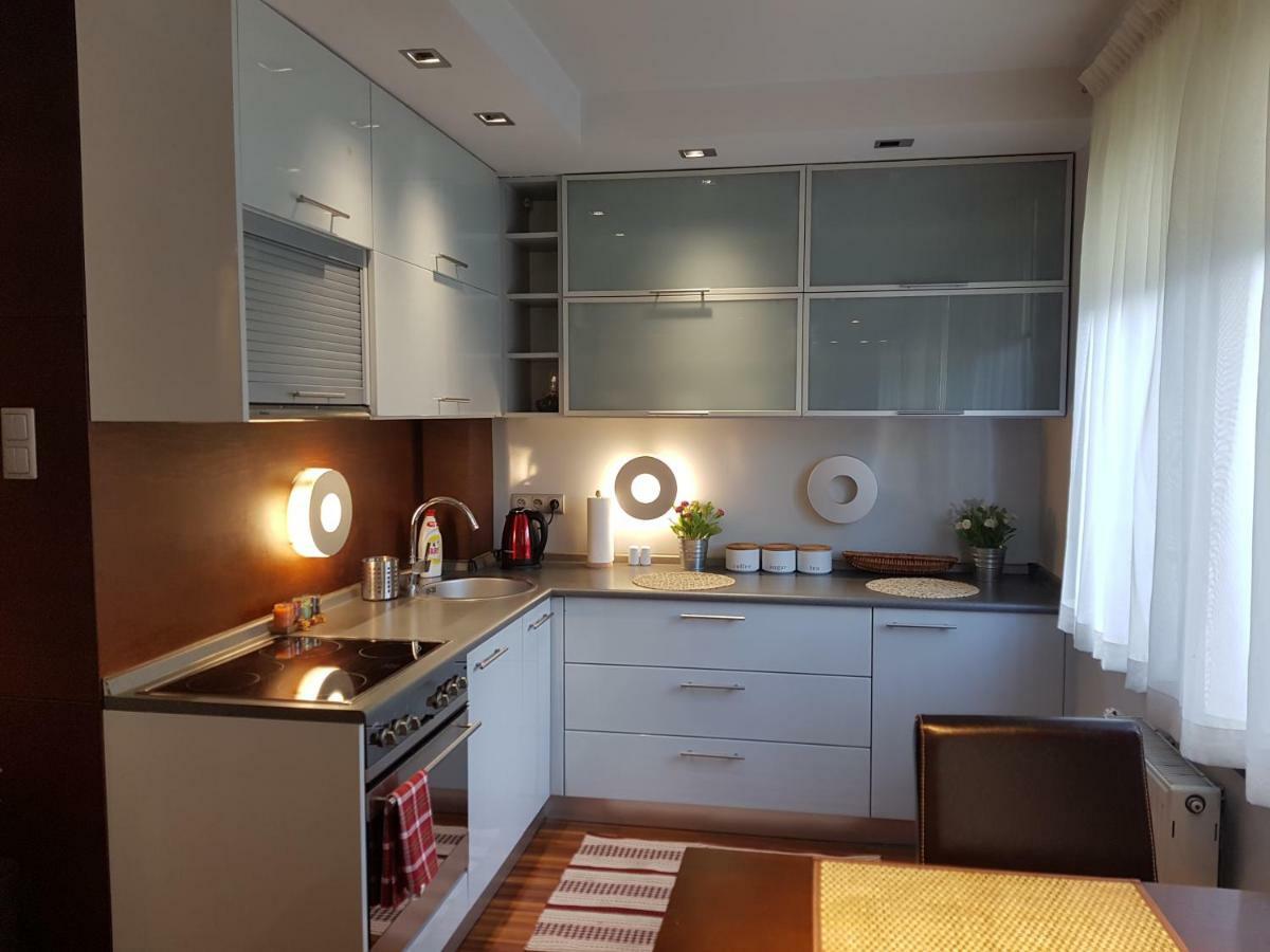 Pod Jasna Gora - Apartament 3 Częstochowa Kültér fotó