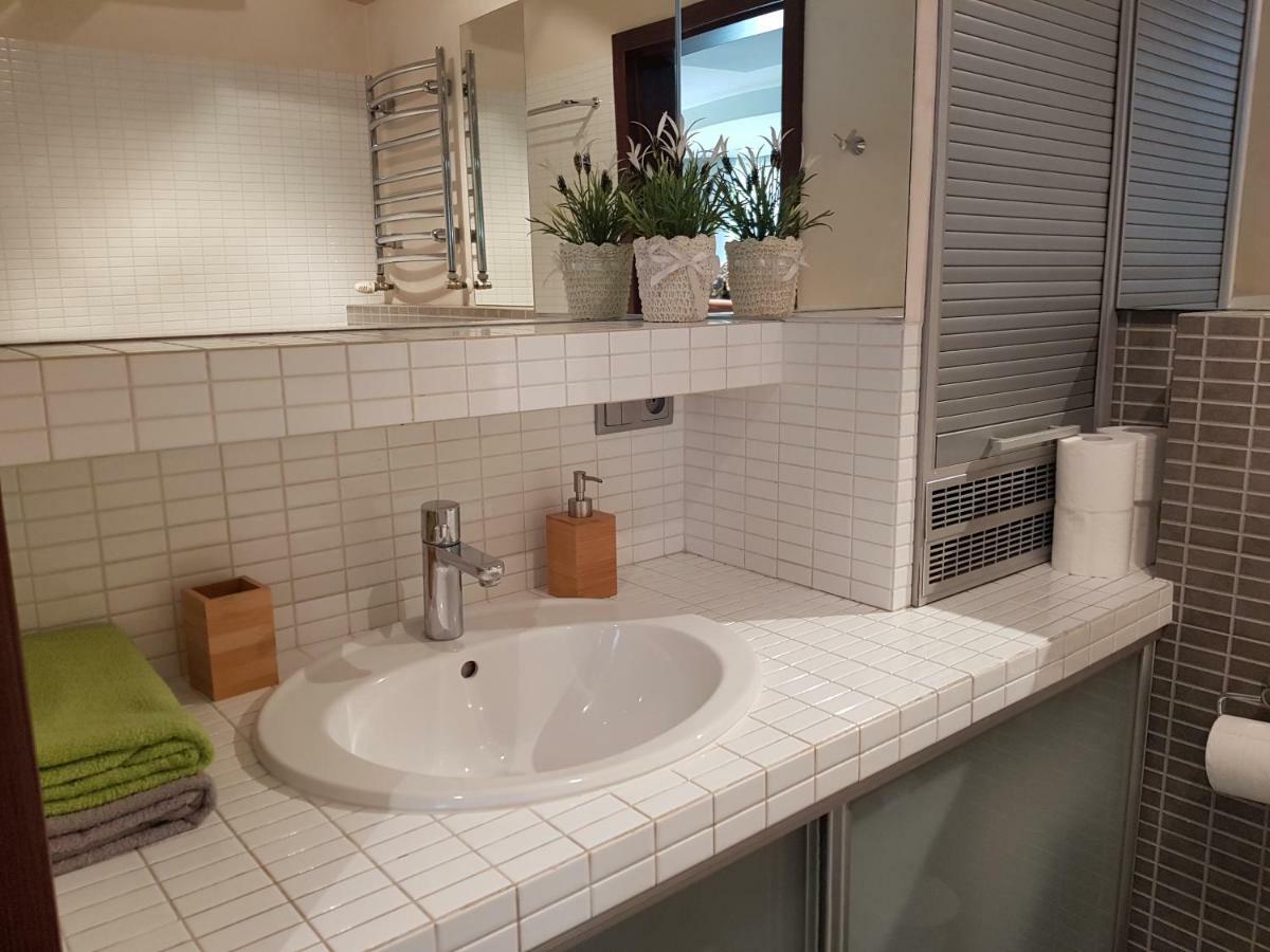Pod Jasna Gora - Apartament 3 Częstochowa Kültér fotó